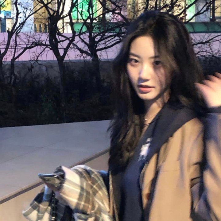 黑夜皓齿